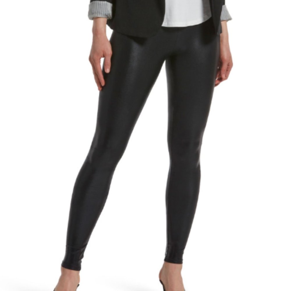 HUE Body Gloss Black Leggings Size Large